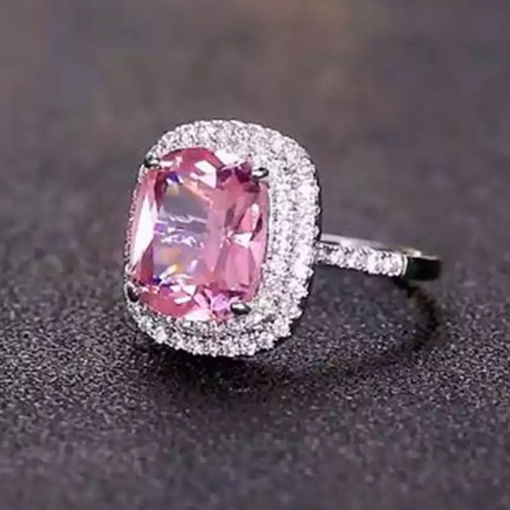 Ring - Picture 3 of 6